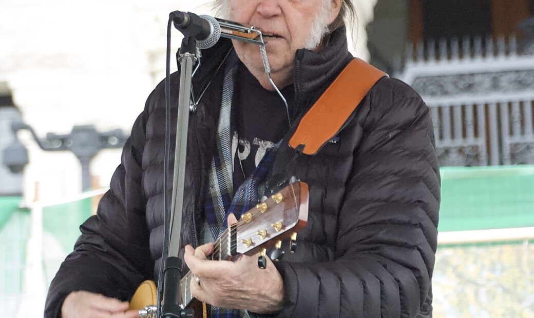 Neil Young sahnede