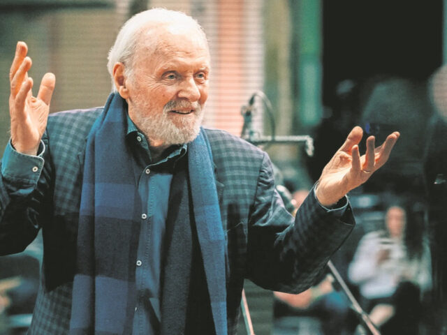 Anthony Hopkins 88 Yaşında Müzikte Zirvede