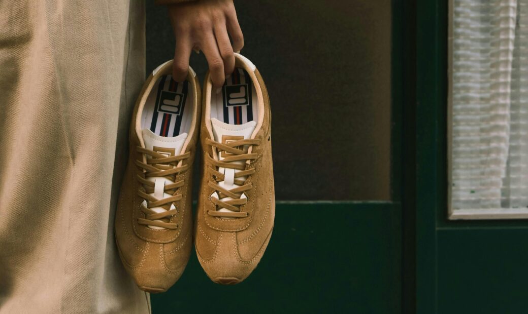FILA Acegritt: Tenis Mirasından Süet Sneaker