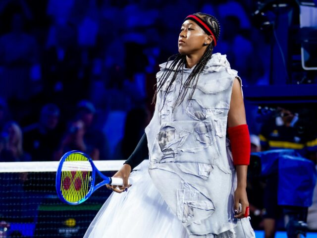 Naomi Osaka: Sahaya Çıkmadan Servis Atıyor