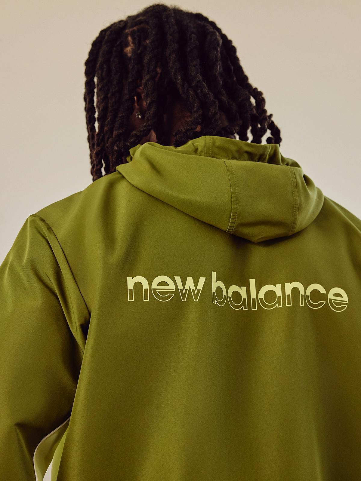 New Balance Trackside: Eşofmanın Yeni Bölümü