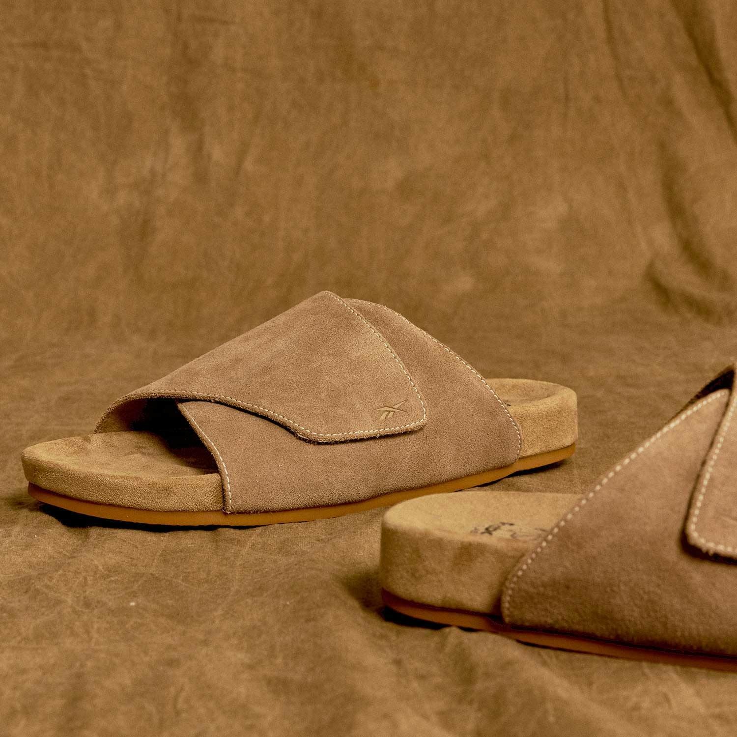 Reebok Classic Mule: Sneaker Devinin Terlik Hamlesi